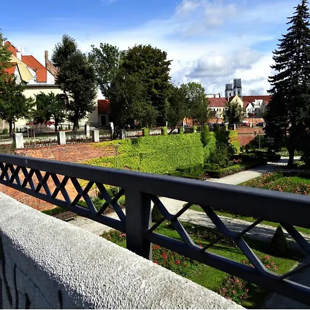 W Glogowie アパート *